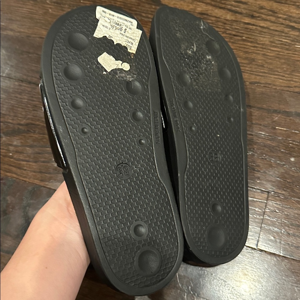 MOSCHINO SLIDES - Picture 4 of 5